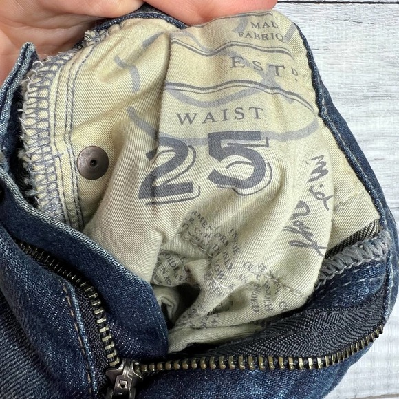 🍉 Treasure & Bond Distressed Boyfriend Jeans - Picture 7 of 7